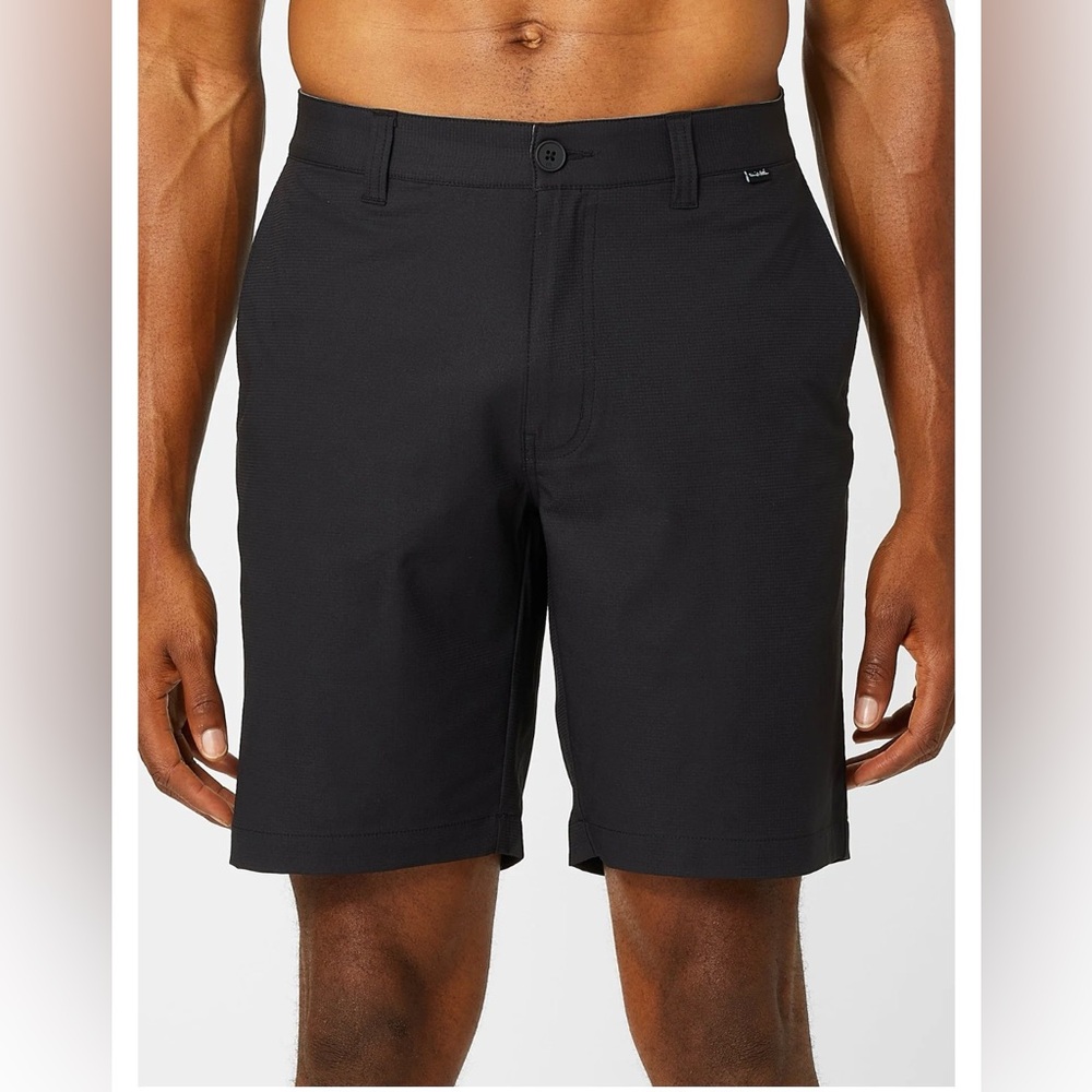 Travis Mathew Black 9inch Shorts